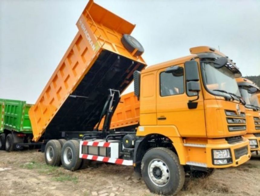 SHACMAN F3000 Tipper Truck 6x4 430 EuroII Yellow With Front/Rear Multi-layer Plate Spring 4 Main Plates 4 U-shaped Bolts