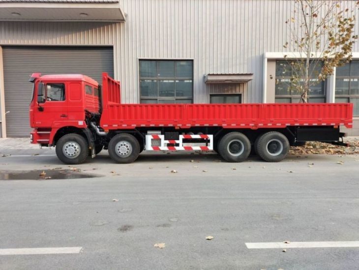SHACMAN F3000 Lorry Truck 8x4 430Hp Red Van Truck For Composite Transport