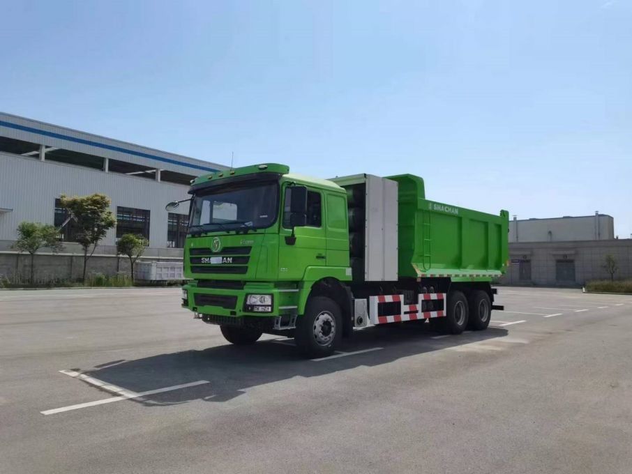 10 Wheels SHACMAN F3000 CNG Dump Truck 6x4 Euro V WEICHAI-430HP Green Perfect For Construction And Mining