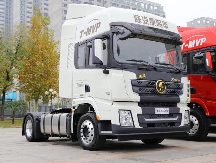 SHACMAN Tractor X3000 CUMMINS 420HP 6X4 4x2 Tractor Truck For Sale