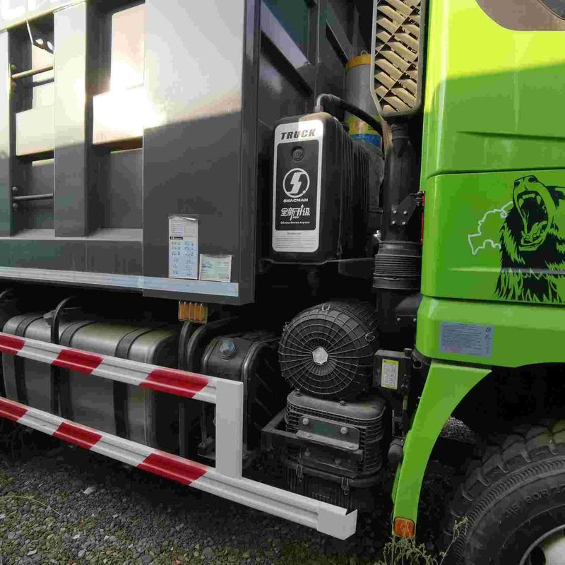 Super Singles Tires Heavy Dump Truck Diesel Engine Wheelbase 170 Inches Length 25 Feet
