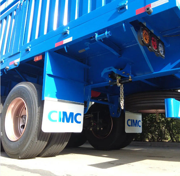 CIMC 3 Axles 4 Axles Fence Cargo Semi Trailer 60 80 Tons With Container Twist Lock