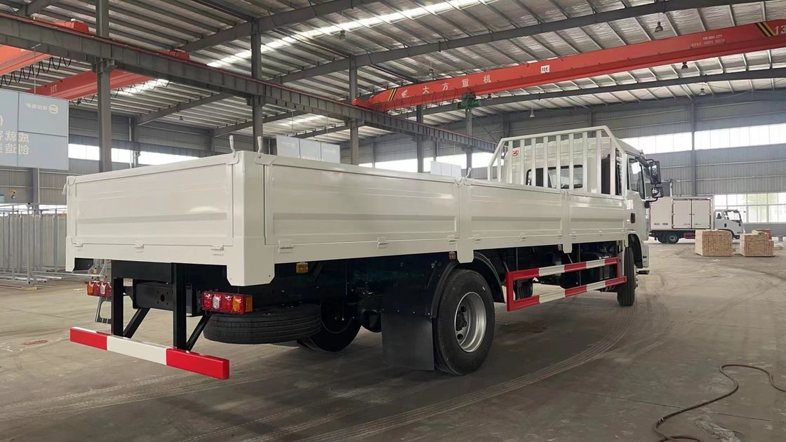 SHACMAN L3000 4X2 10 Tons Loading Capacity Cargo Truck 240HP Lorry Truck In Good Quality