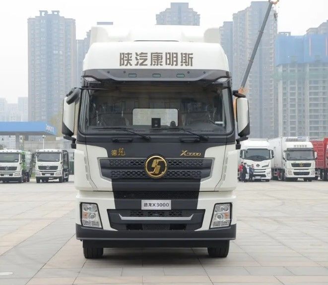 SHACMAN X3000 4x2 Tractor 420HP Double Sleeper Left Driver Tractor Truck For Algeria