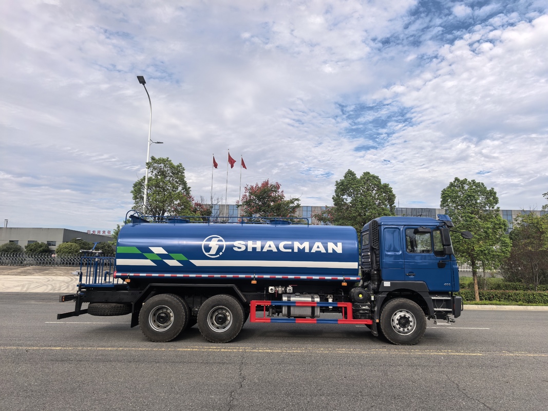 SHACMAN F3000 6x4 Water Tank Truck with 300L Fuel Tank and 7.5T/2*13 Double Stage Axle