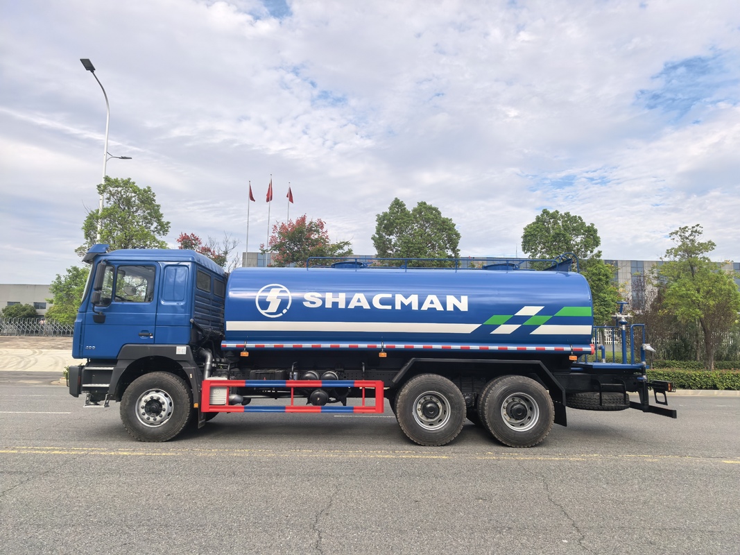 SHACMAN F3000 6x4 Water Tank Truck with 300L Fuel Tank and 7.5T/2*13 Double Stage Axle