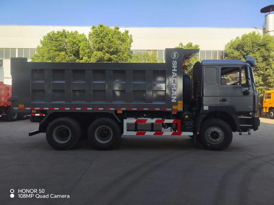 SHACMAN 3 Axle Heavy Dump Truck with 12.00R20 Tires 400L Fuel Tank and Manual Transmission 430HP EuroII 25 Ton